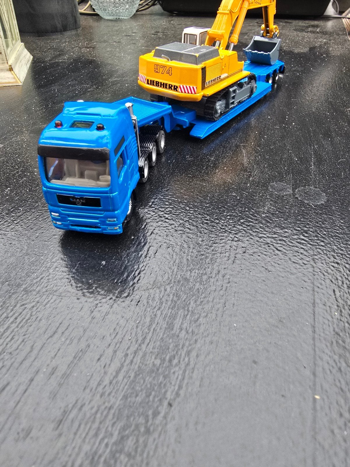 Siku Liebherr 974 Graafmachine met MAN Dieplader Model, Hobby en Vrije tijd, Modelauto's | 1:24, Ophalen of Verzenden, Zo goed als nieuw