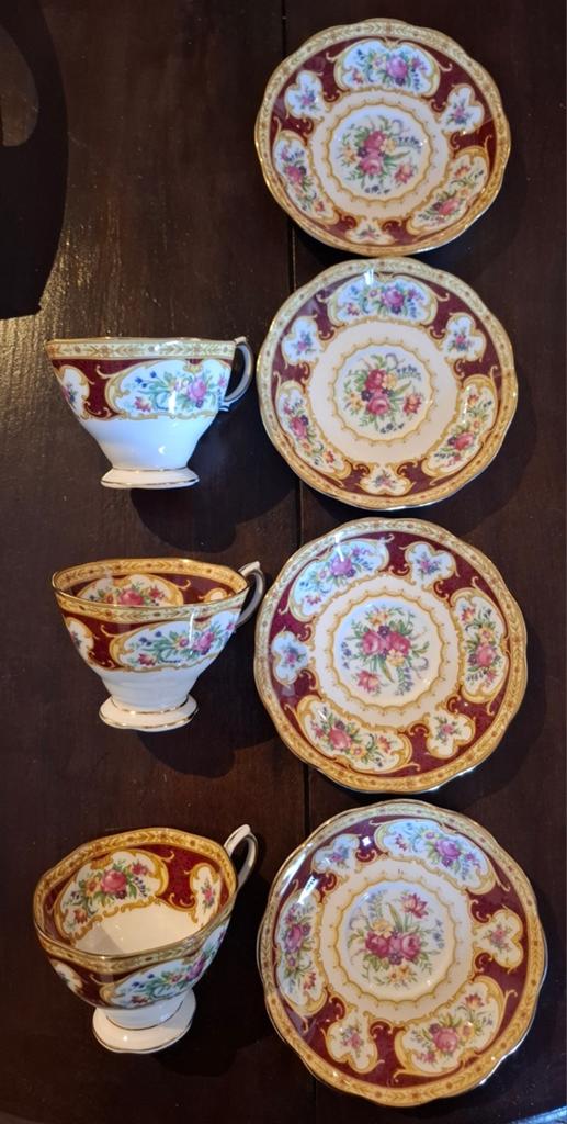 Royal Albert Lady Hamilton kop en schotel, Ophalen, Zo goed als nieuw, Porselein, Kop en/of schotel