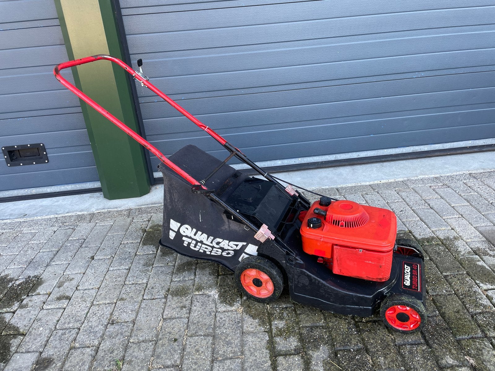 Qualcast Turbo SR 40 Benzine Grasmaaier - Werkt Perfect!, Ophalen, Cirkelmaaier, Gebruikt, 40 t/m 49 cm