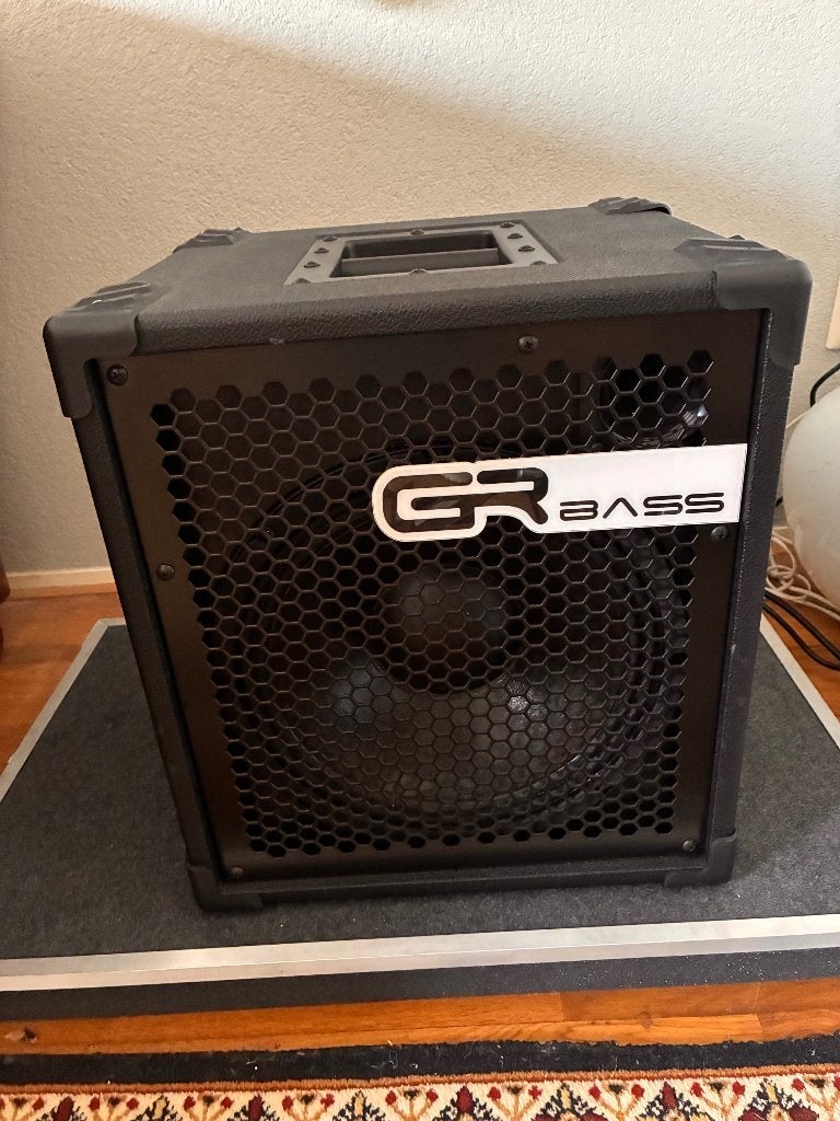 Gezocht: GRBass CUBE112/8 Speakerkast, Ophalen of Verzenden, Zo goed als nieuw, 100 watt of meer