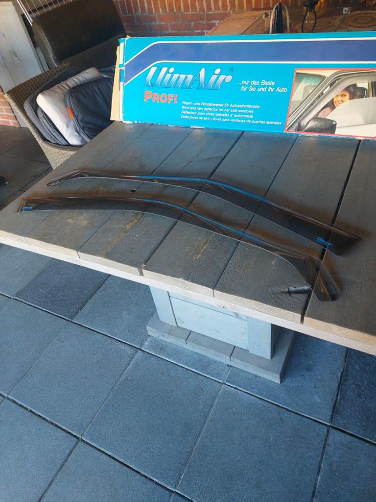 ZIJWINDSCHERMEN CLIMAIR 1676 MITSUBISHI LANCER SEDAN 1991-19, Ophalen