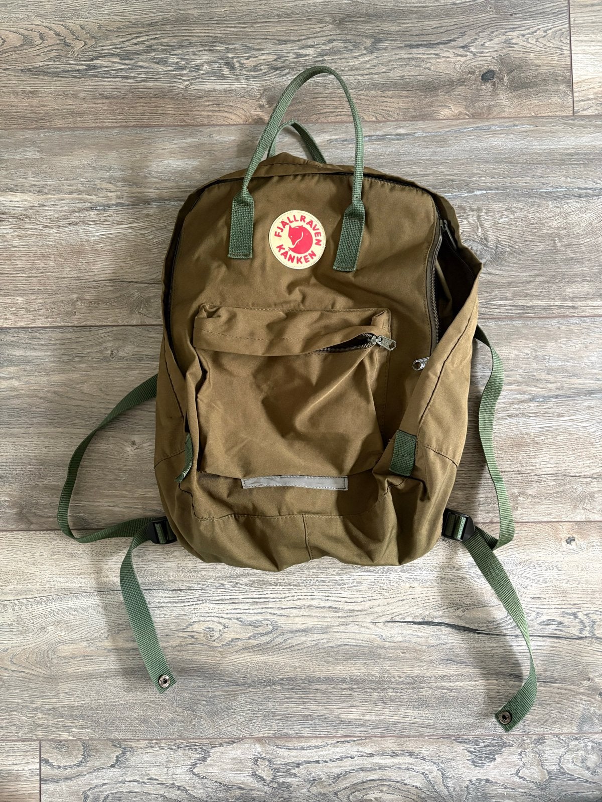 Fjällräven Kånken rugzak - Olijfgroen, Gebruikt, 25 tot 40 cm, 30 tot 45 cm, Ophalen