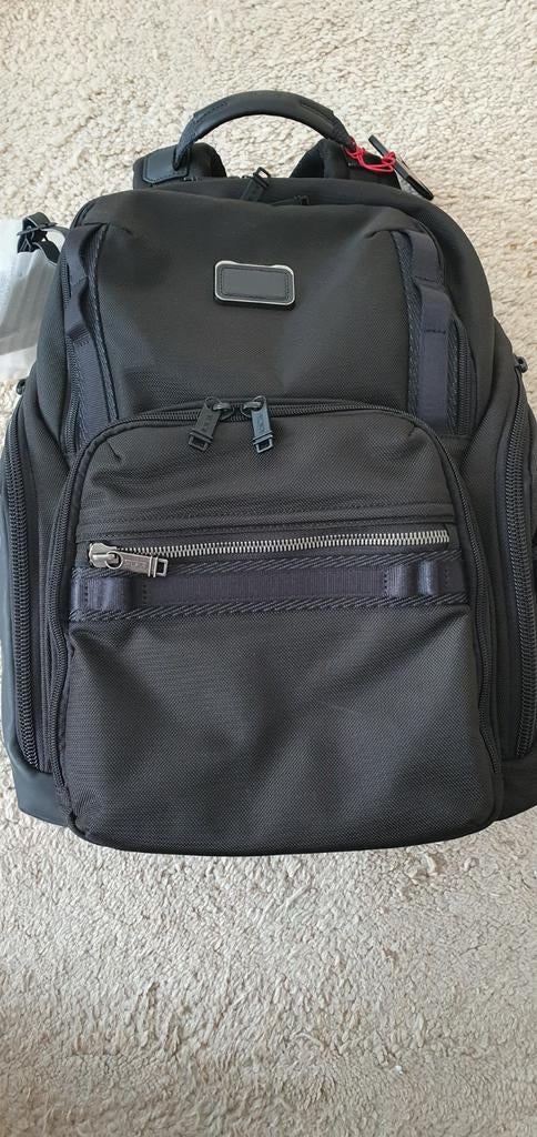 Tumi Alpha Bravo Service rugzak, Ophalen of Verzenden, 15 inch, Zo goed als nieuw, Rugzak
