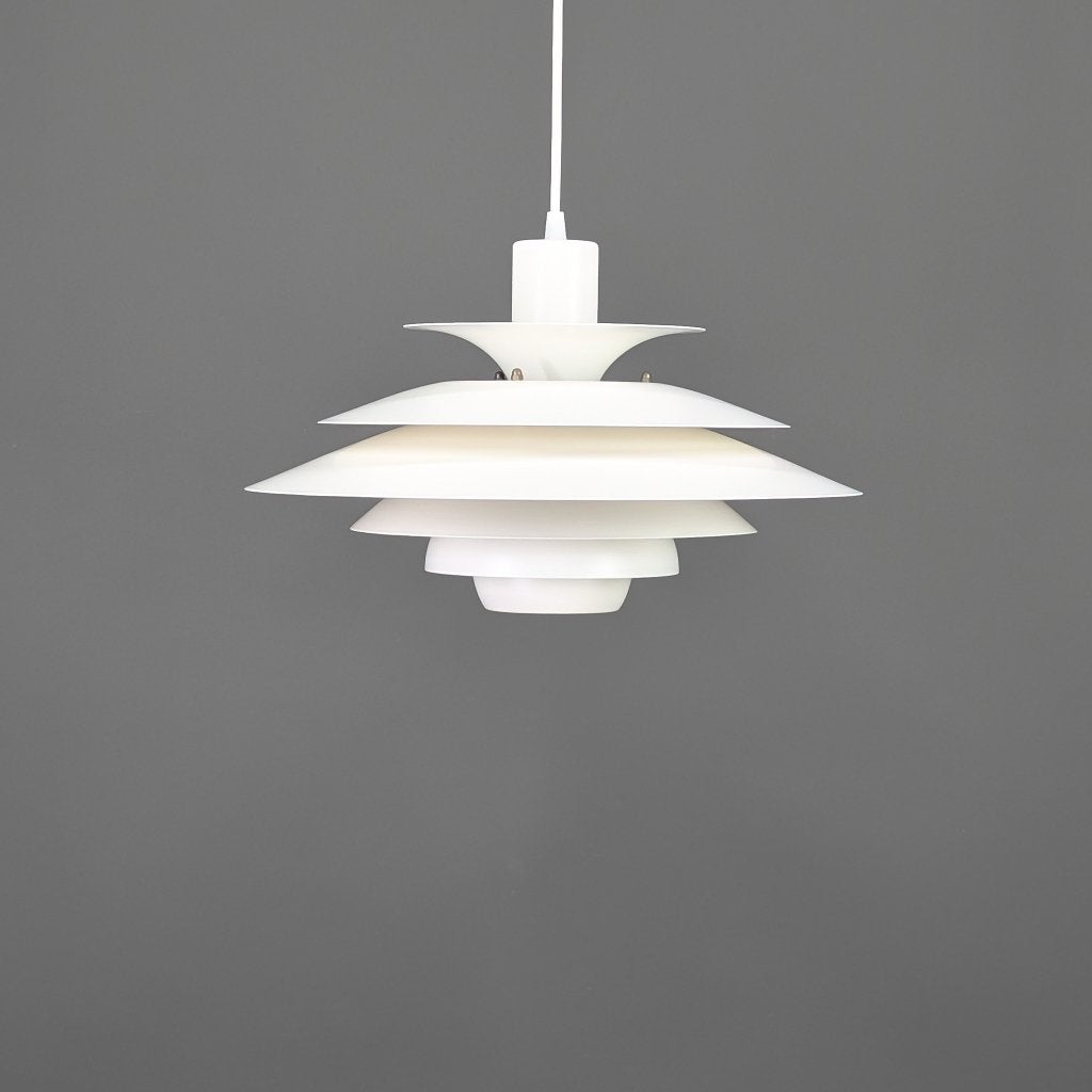 Witte JEKA vintage hanglamp – fris Scandinavisch design, Huis en Inrichting, Lampen | Hanglampen, Ophalen of Verzenden, Zo goed als nieuw