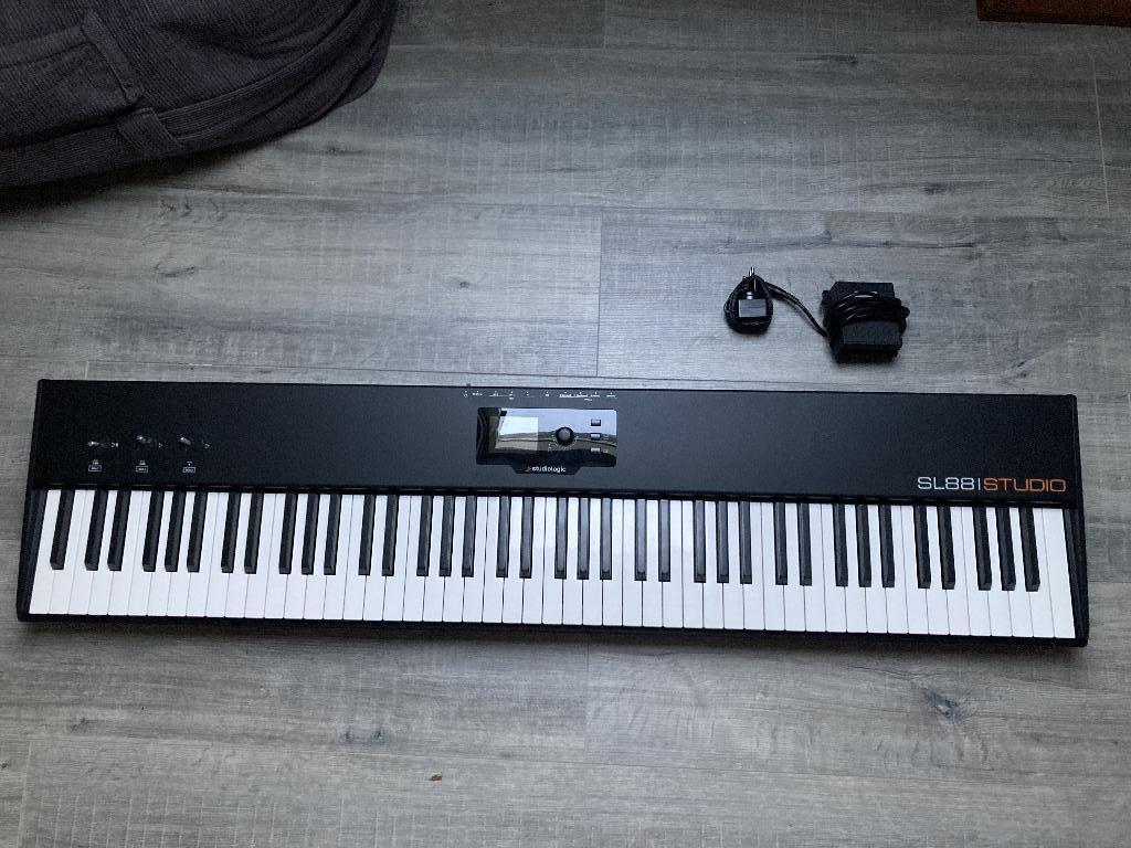 Keyboard Studiologic SL88 USB/MIDI, Muziek en Instrumenten, 88 toetsen, Ophalen, Overige merken, Midi-aansluiting