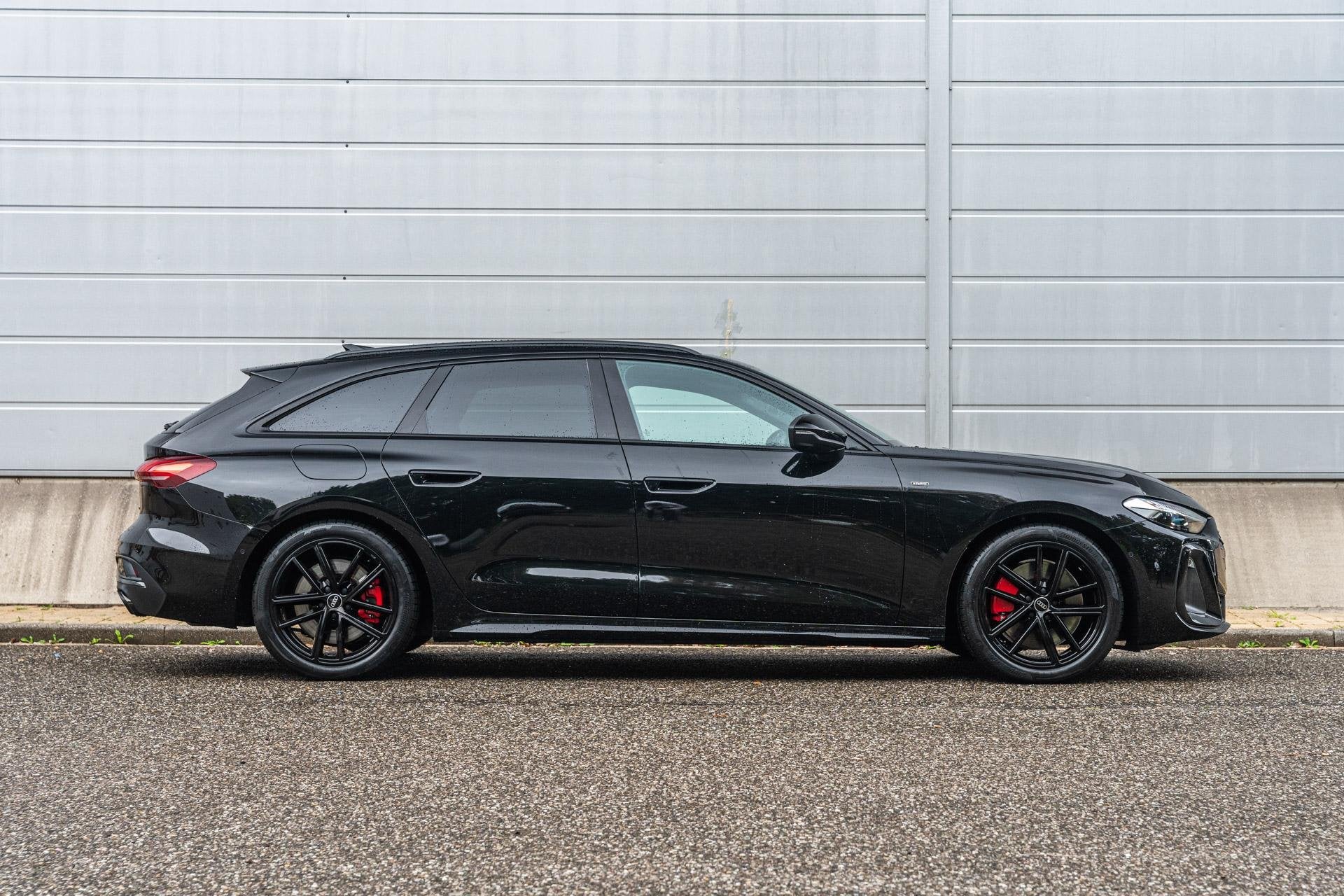 Audi A5 Avant 2.0 e-hybrid 367pk Quattro S edition Competiti, Auto's, Automaat, Gebruikt, 4 cilinders, 150 min