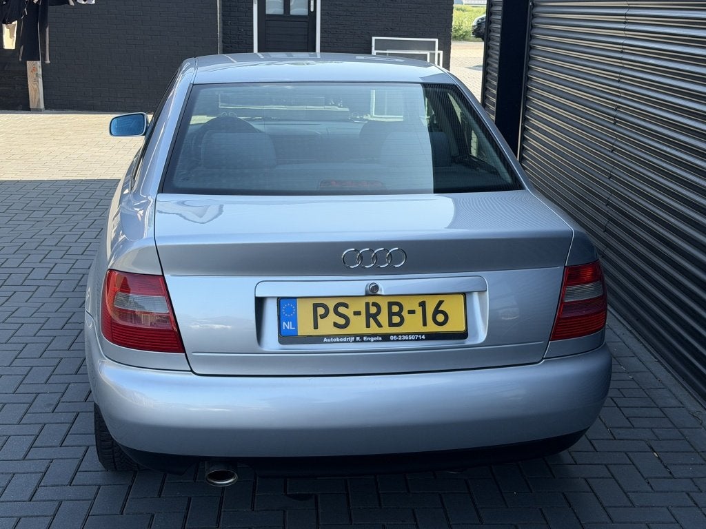 Audi A4 Limousine 1.6 GRIJS| 1996| ZEER NETJES| APK| 149DKM, foto 4