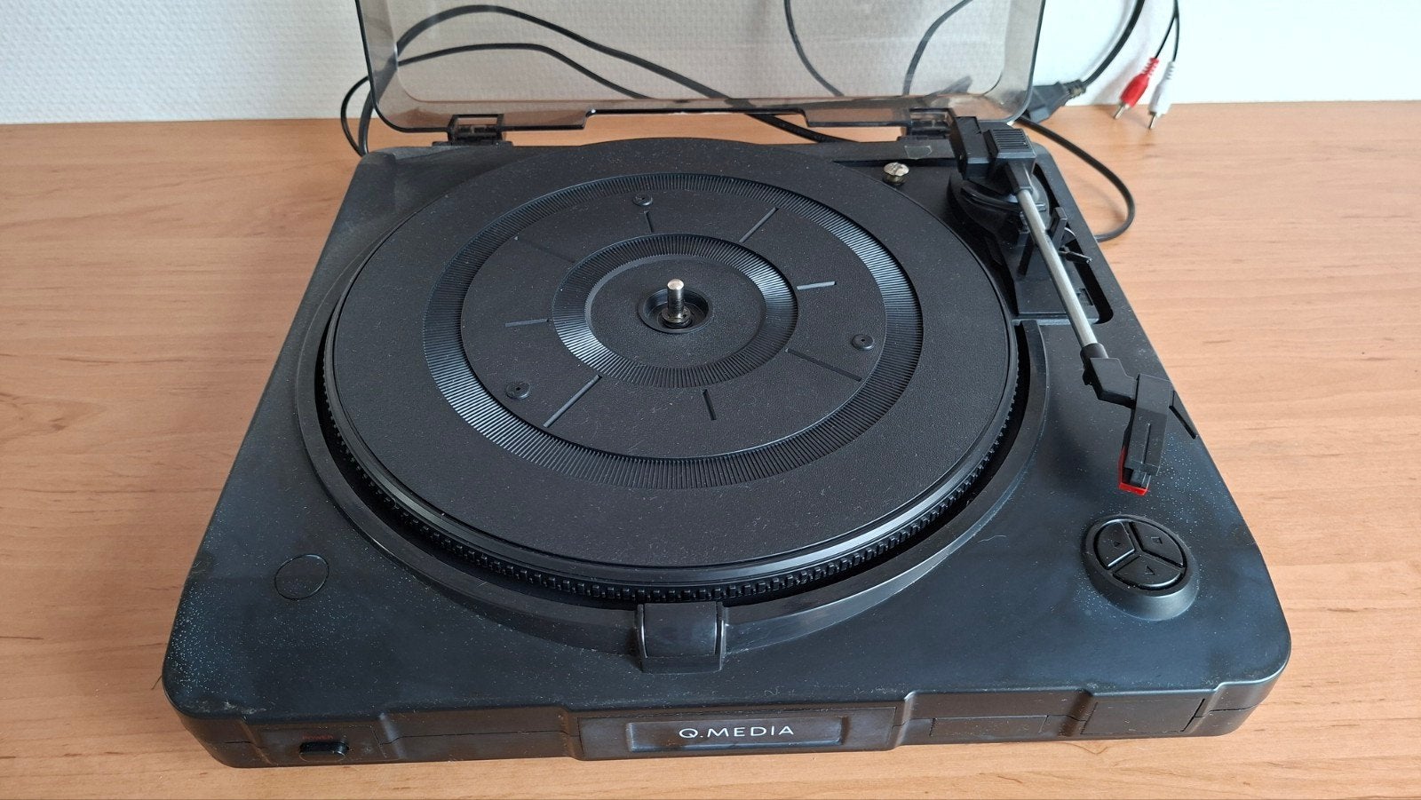 Q.Media Turntable 33/45 RPM USB-PC recording, Ophalen of Verzenden, Zo goed als nieuw, Overige merken
