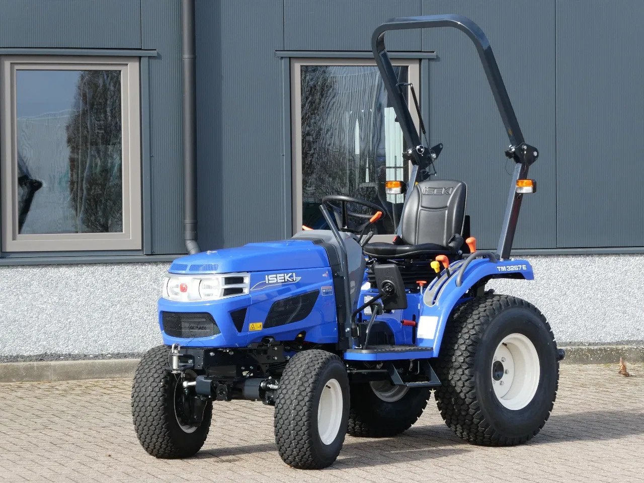 Iseki TM3267E 4wd / 0001 Draaiuren / Gazonbanden, Overige merken, Gebruikt, Mathijs Merkelijn, Mathijs@minitrekkers.nl