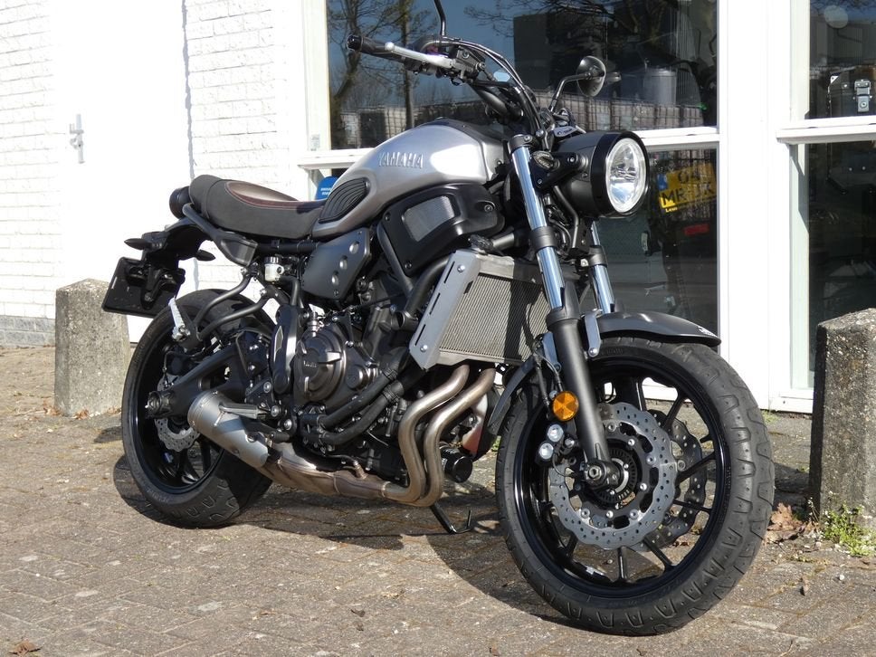 YAMAHA XSR 700 ABS (bj 2017), 2 cilinders, Motorrijbewijs A, Bedrijf, Onbekend