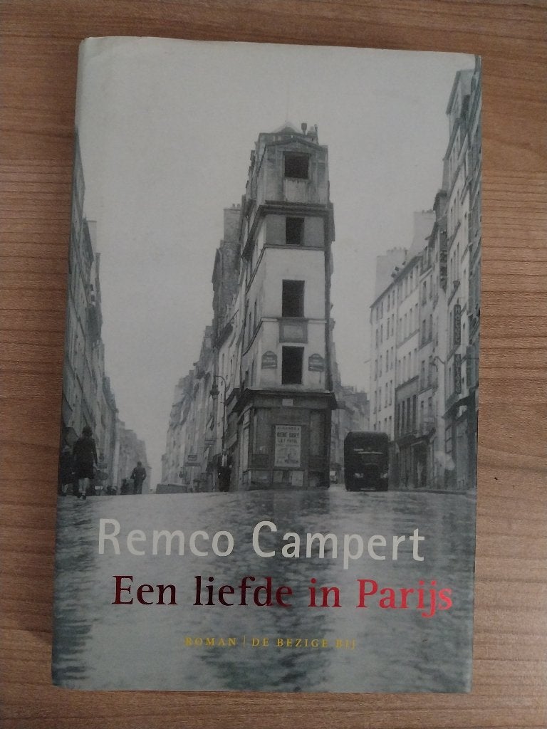 Remco Campert Een liefde in Parijs ZGAN, Ophalen, Zo goed als nieuw