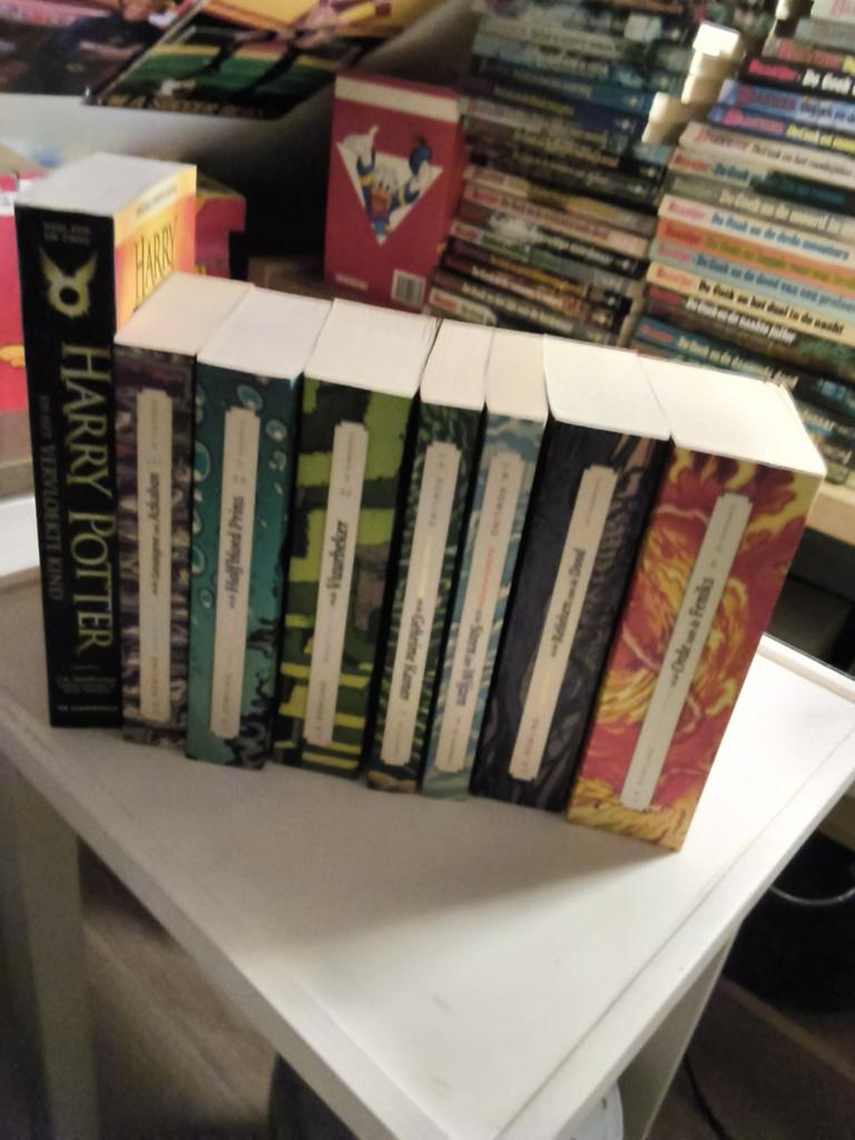 Harry Potter Boekenreeks - Deel 1 t/m 8, Boeken, Ophalen of Verzenden, Gelezen, J.K. Rowling, Nederland