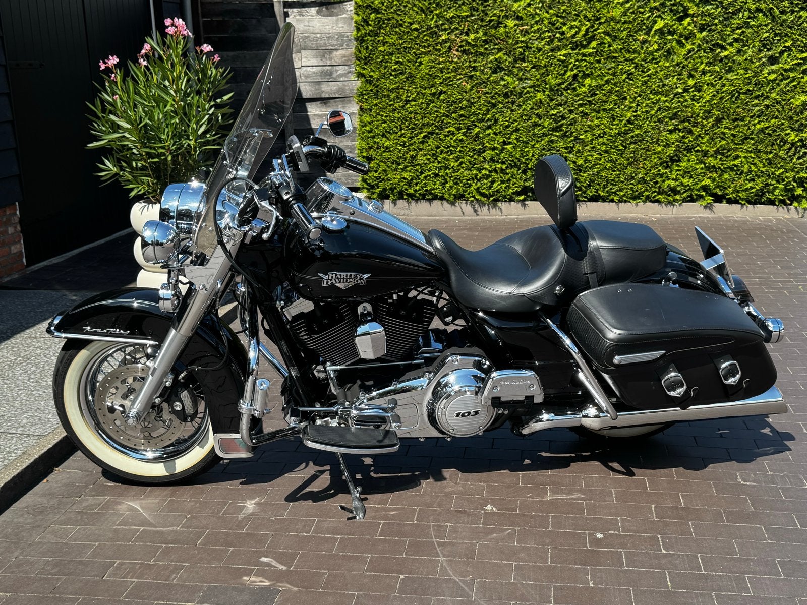 Harley Davidson Roadking FLHRC bi 2010  9.000 km!!!, Motoren, Motoren | Harley-Davidson, 2 cilinders, Motorrijbewijs A, Gebruikt