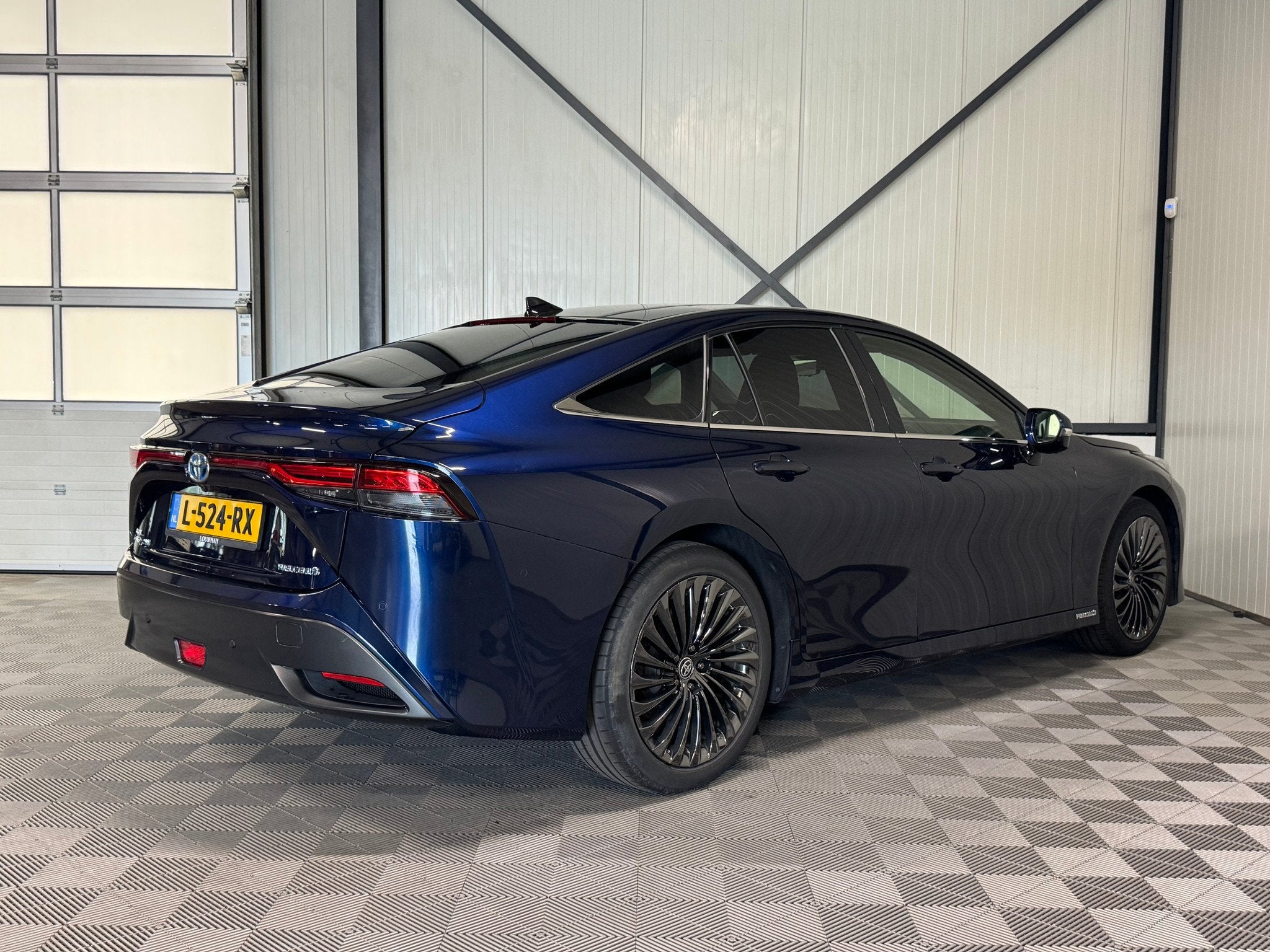 Toyota Mirai FuelCell | Launch Edition | Pano | Leer | Navi, Auto's, Toyota, Automaat, 0 cilinders, Gebruikt, Mirai