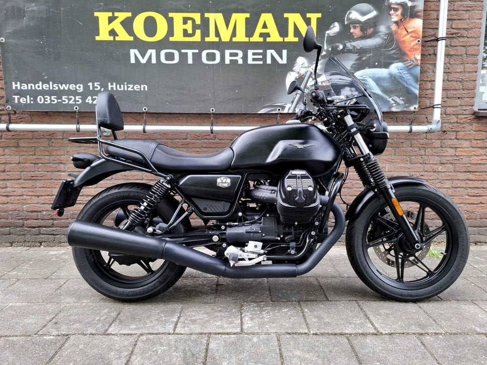 MOTO GUZZI V 7 Stone 850 ABS (bj 2022) V7 cardan garantie, Motoren, Motoren | Moto Guzzi, 853 cc, 2 cilinders, Motorrijbewijs A
