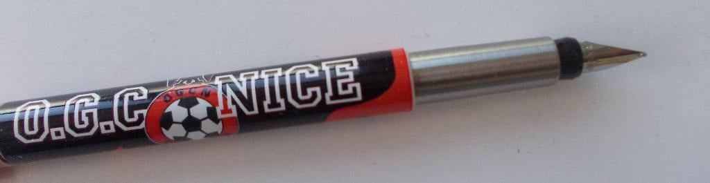 Parker vulpen voetbalclub O.G.C. NICE (nieuw showroom model), Verzamelen, Pennenverzamelingen, Ophalen of Verzenden, Nieuw, Vulpen