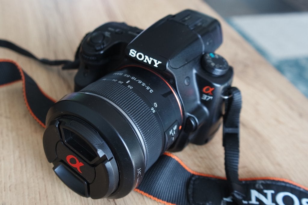 Sony slt A37 camera met Sony 18-55 SAM lens, Audio, Tv en Foto, Fotocamera's Digitaal, Gebruikt, Verzenden, 16 megapixels, Sony