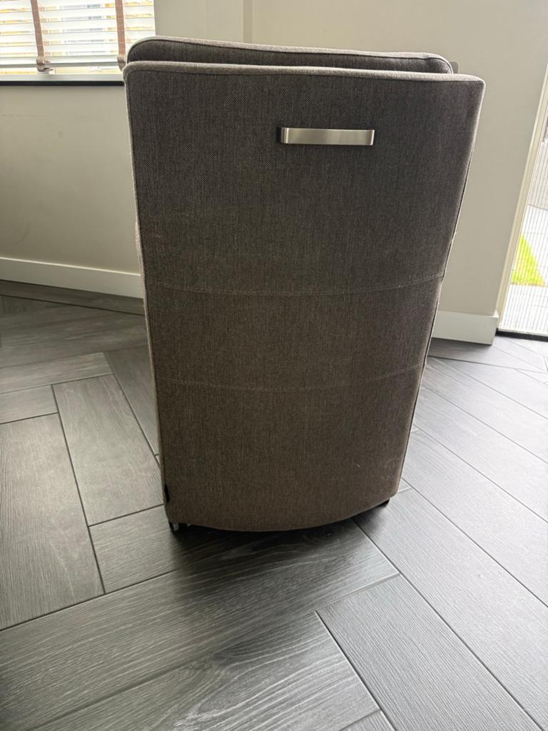 Vier comfortabele fauteuils van Reu de Rosa, Ophalen, Gebruikt, Twee, Bruin
