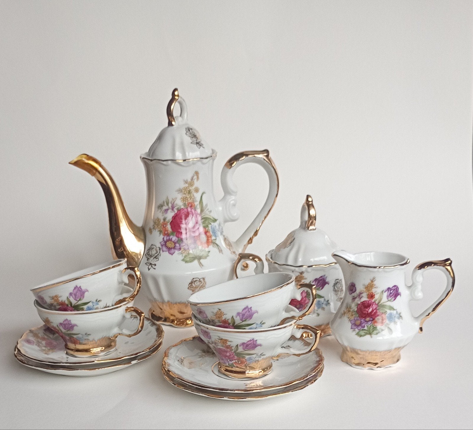 Midcentury, servies, wit porcelein met goud, Ophalen of Verzenden