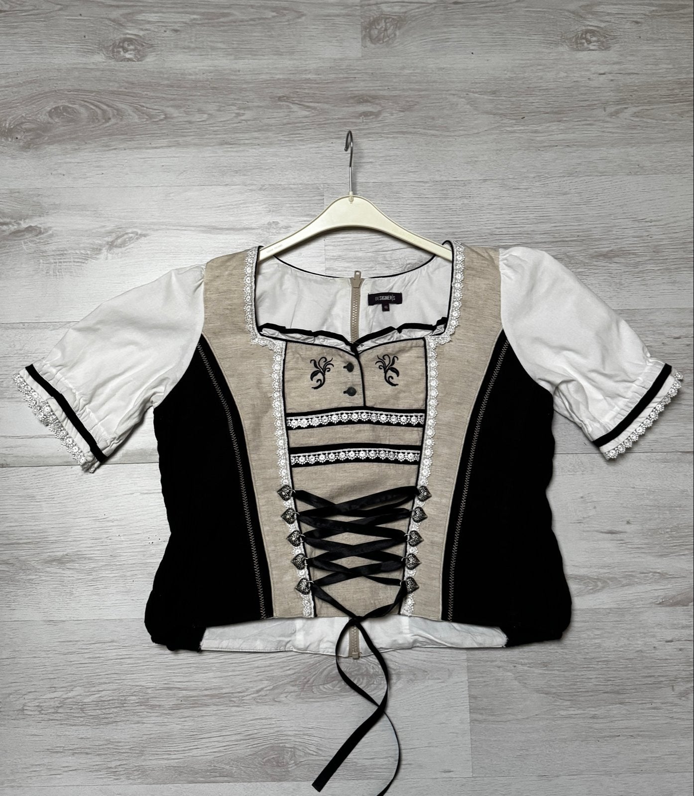 Traditionele Oktoberfeest Blouse - donkerbruin, Beige, Wit, Kleding | Dames, Ophalen of Verzenden, Zo goed als nieuw, Maat 46/48 (XL) of groter
