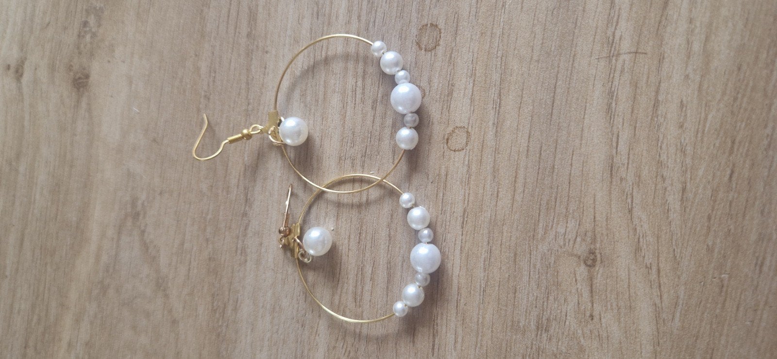 Gouden oorbellen met parels, Hangers, Ophalen of Verzenden, Zo goed als nieuw, Met edelsteen