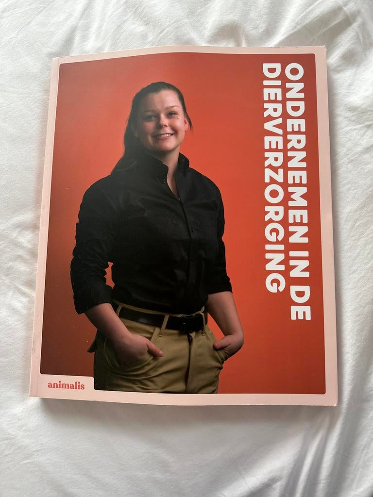 Ondernemen in de Dierverzorging - Animalis, Ophalen of Verzenden, Zo goed als nieuw