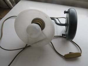 Vintage wandlamp uit de jaren '60 met melkglas kap, Huis en Inrichting, Lampen | Wandlampen, Gebruikt, Meerkleurig, Wandlamp, E27 (groot)