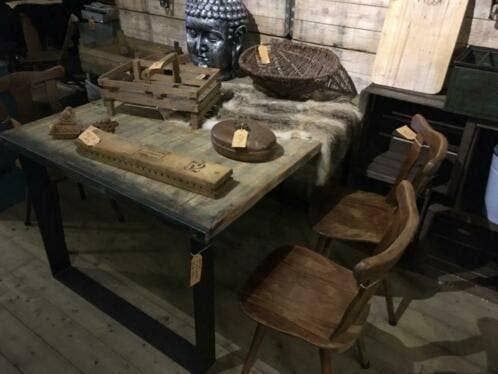 Stevige partij oude houten kroeg stoelen , stoeltjes, Ophalen, Gebruikt, Bruin, Vijf, Zes of meer stoelen