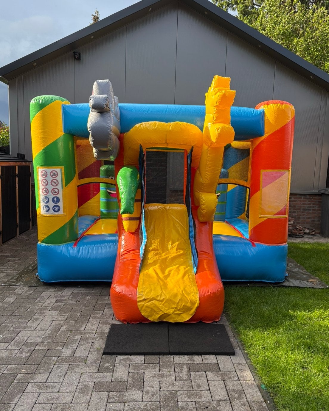 OLIFANT & GIRAFFE SPRINGKUSSEN TE HUUR | VANAF €50,- PER DAG, Hobby en Vrije tijd, Ophalen, Zo goed als nieuw, Verjaardag