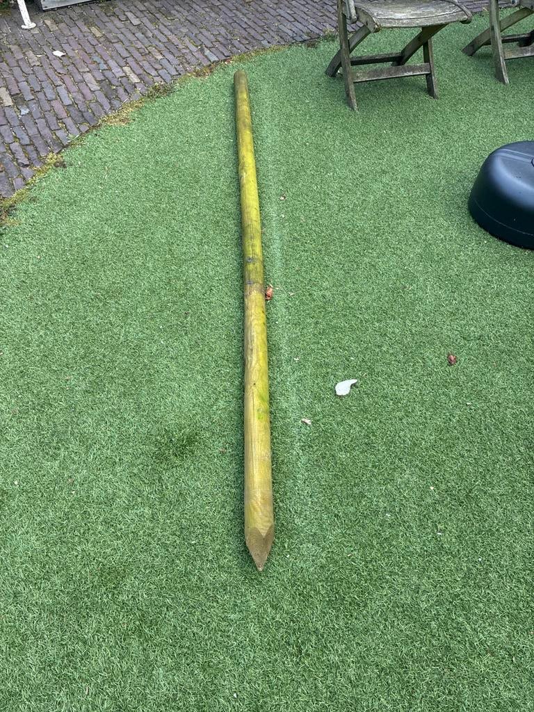 Houten paal met punt, Ophalen of Verzenden, Gebruikt, 250 cm of meer, Palen