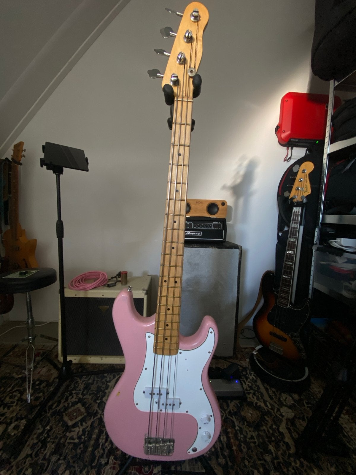 Roze Precision Basgitaar, Ophalen, Gebruikt, Elektrisch