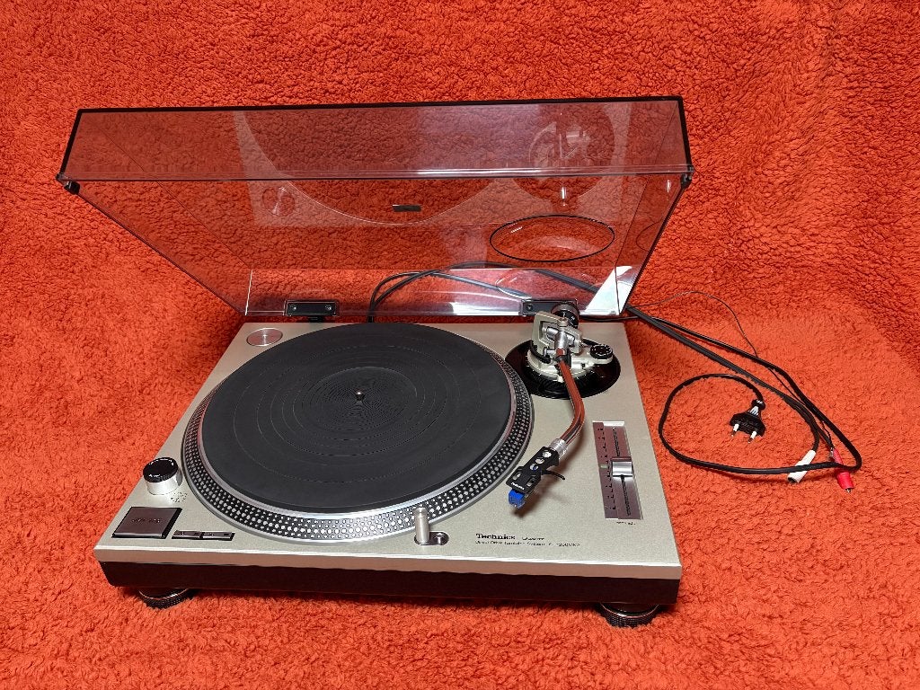 Technics SL-1200MK2 in bijna nieuwstaat, Ophalen, Pitch-regelaar, Zo goed als nieuw, Platenspeler