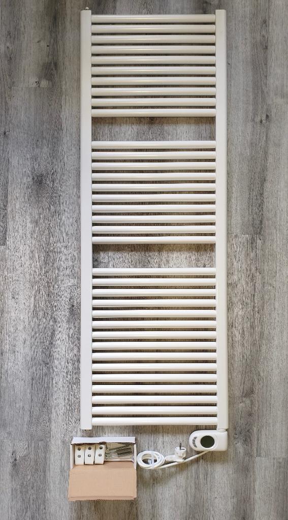 Elektrische radiator met instelbaar weekprogramma, Doe-het-zelf en Verbouw, Verwarming en Radiatoren, Gebruikt, Radiator, 800 watt of meer
