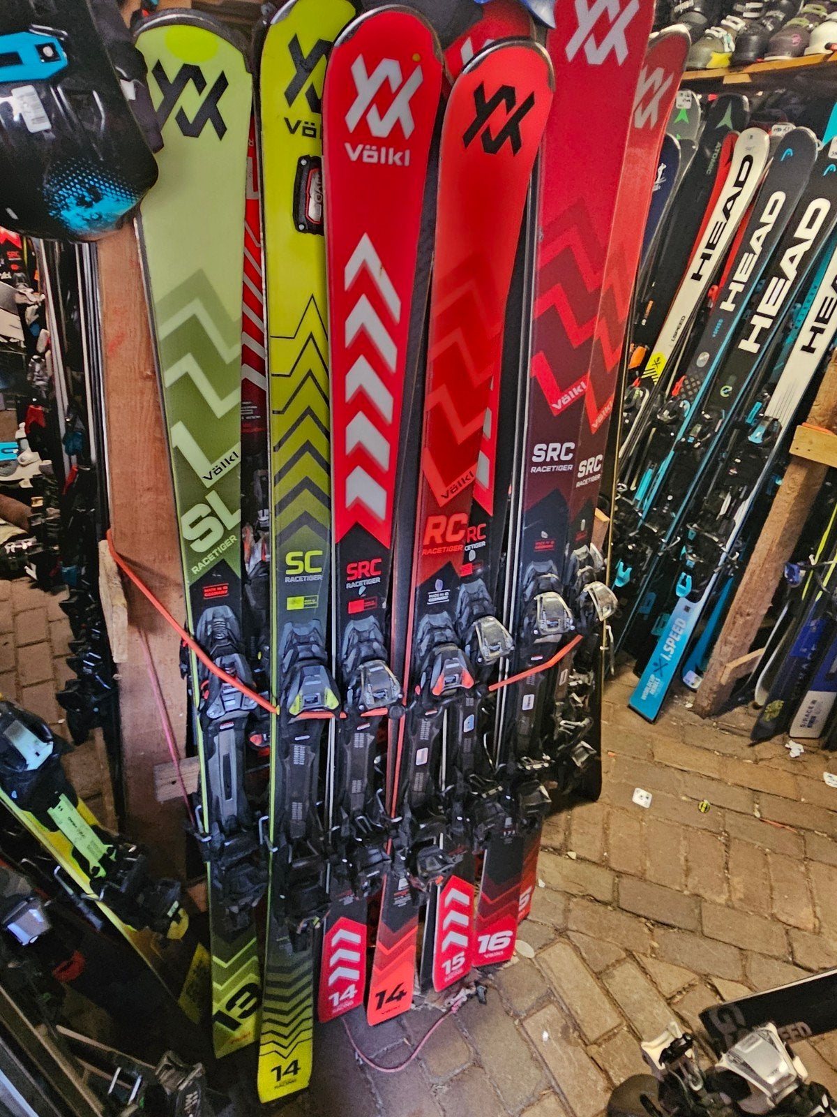 veel VOLKL RACETIGER SKIS SL RC SRC SC, Overige merken, 160 tot 180 cm, Ophalen of Verzenden, Zo goed als nieuw