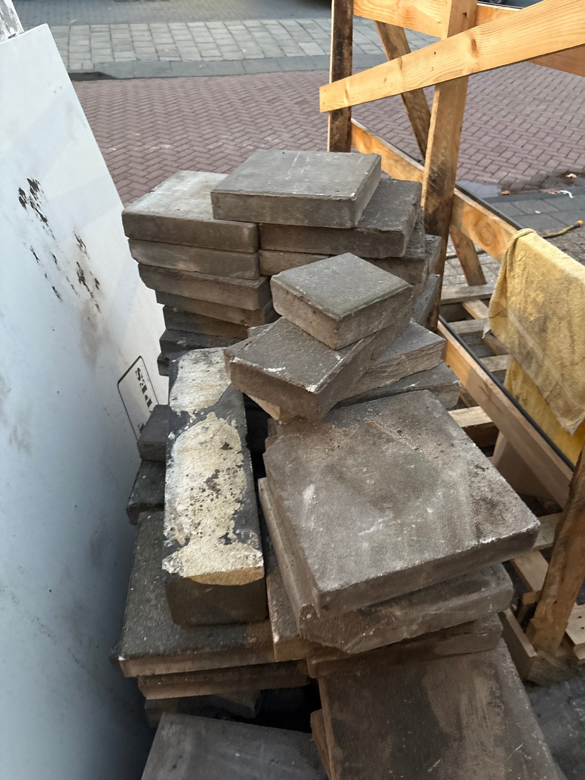 betonnen terrastegels 30 x 30 cm gratis afhalen tegels, Ophalen, Gebruikt, Minder dan 5 m², Beton