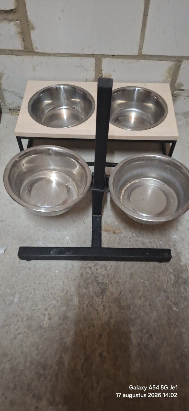 honden  voerbak  stevig, Ophalen, Gebruikt