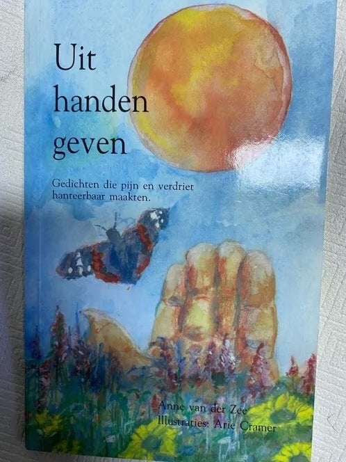 Uit handen geven, Ophalen of Verzenden, Zo goed als nieuw, Christendom | Katholiek