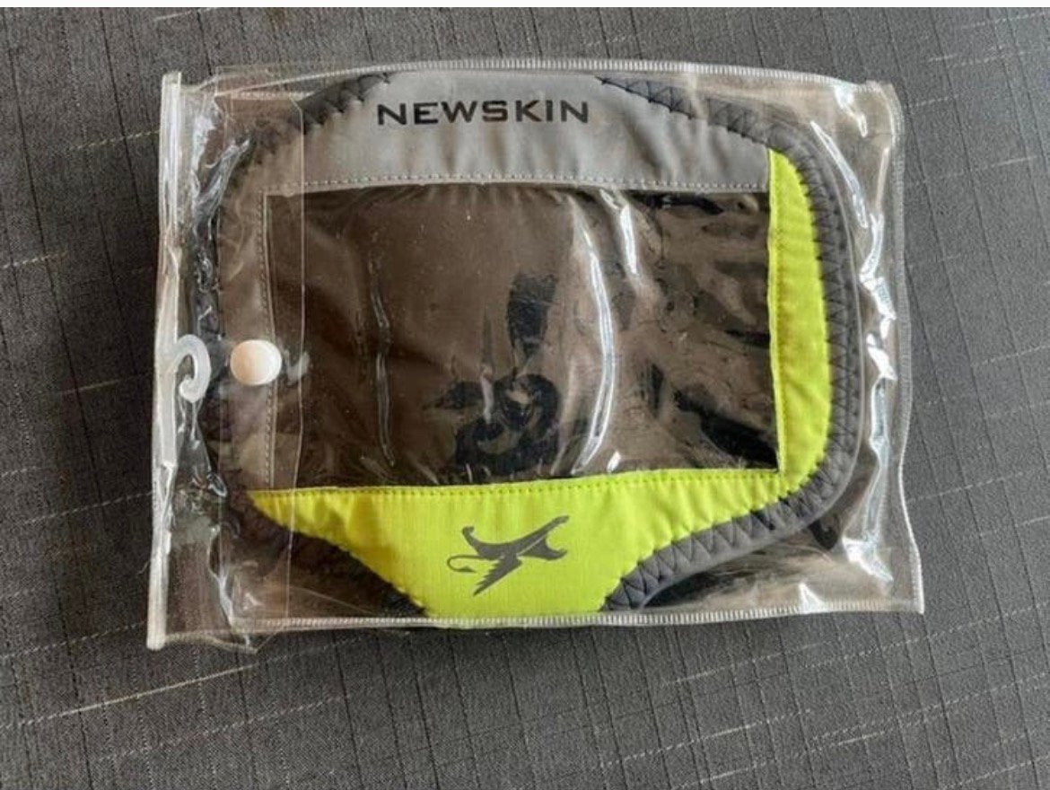 Newskin /slazenger sportswear sport armband Nieuw, Sport en Fitness, Ophalen of Verzenden, Nieuw
