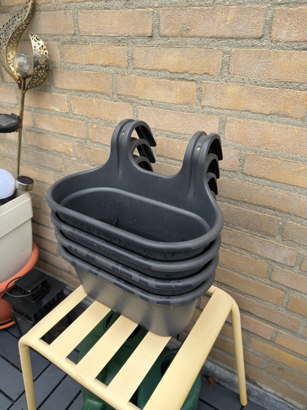 Set van 4 donkergrijze balkon bloembakken, Tuin en Terras, Ophalen, Kunststof, Minder dan 30 cm, Balkon
