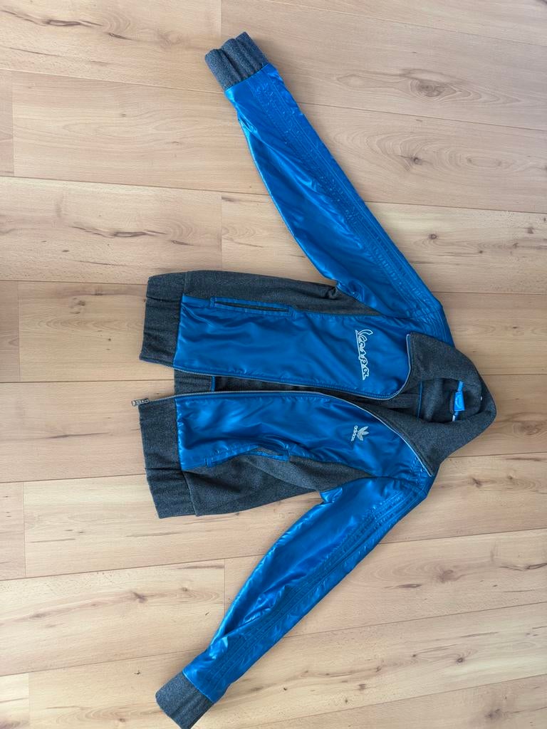 Adidas Vespa Jas Maat M - Blauw/Grijs, Kleding | Heren, Jassen | Zomer, Ophalen of Verzenden, Gedragen, Maat 48/50 (M), Blauw