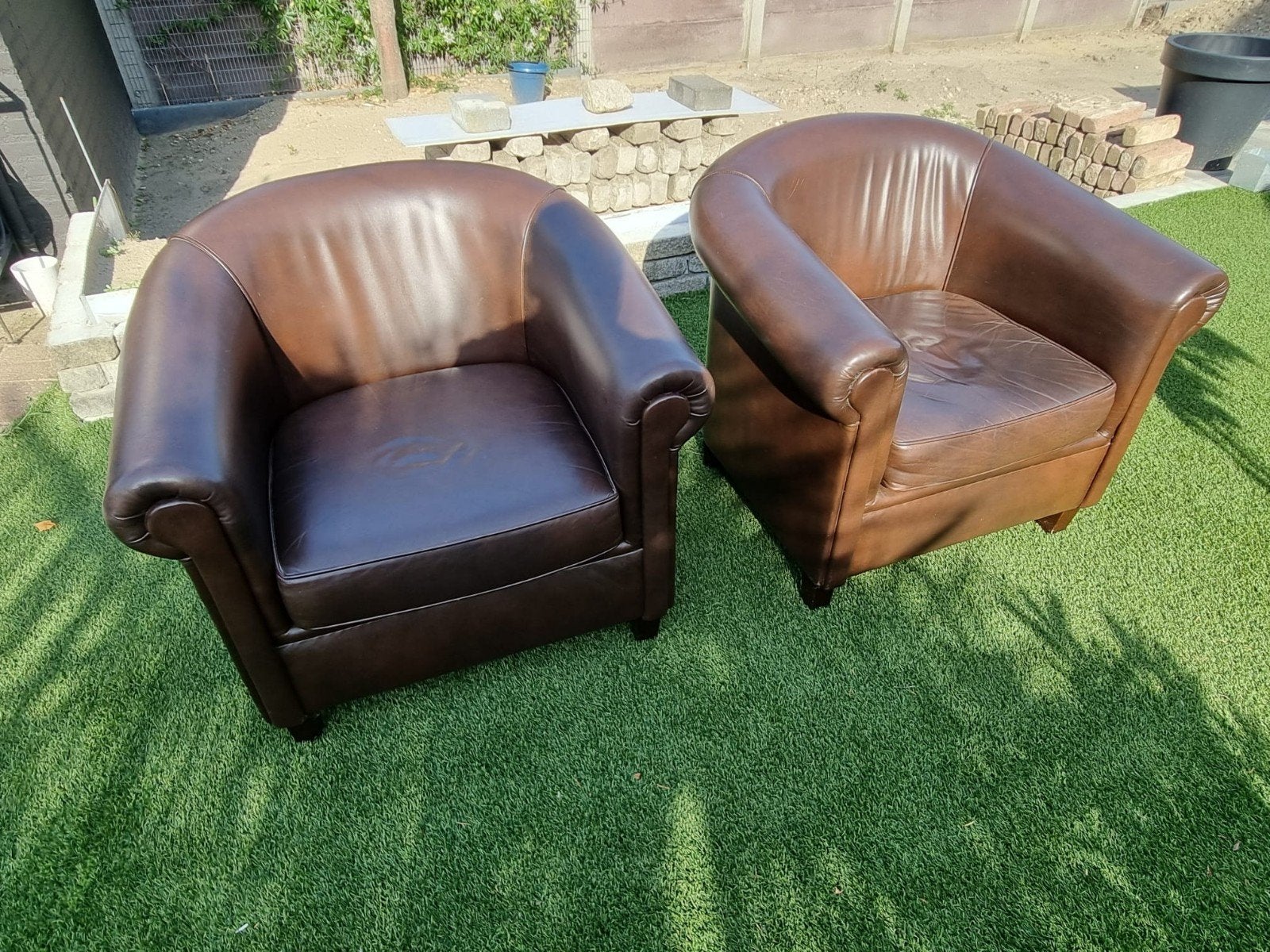 2 bruin rundlederen fauteuils, Ophalen, Gebruikt, 50 tot 75 cm, Leer