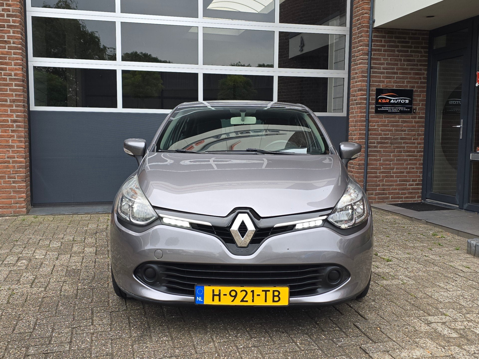 Renault Clio 1.2 16V Apk |Cruise |Navi |Led, Voorwielaandrijving, Euro 5, Gebruikt, 49 €/maand