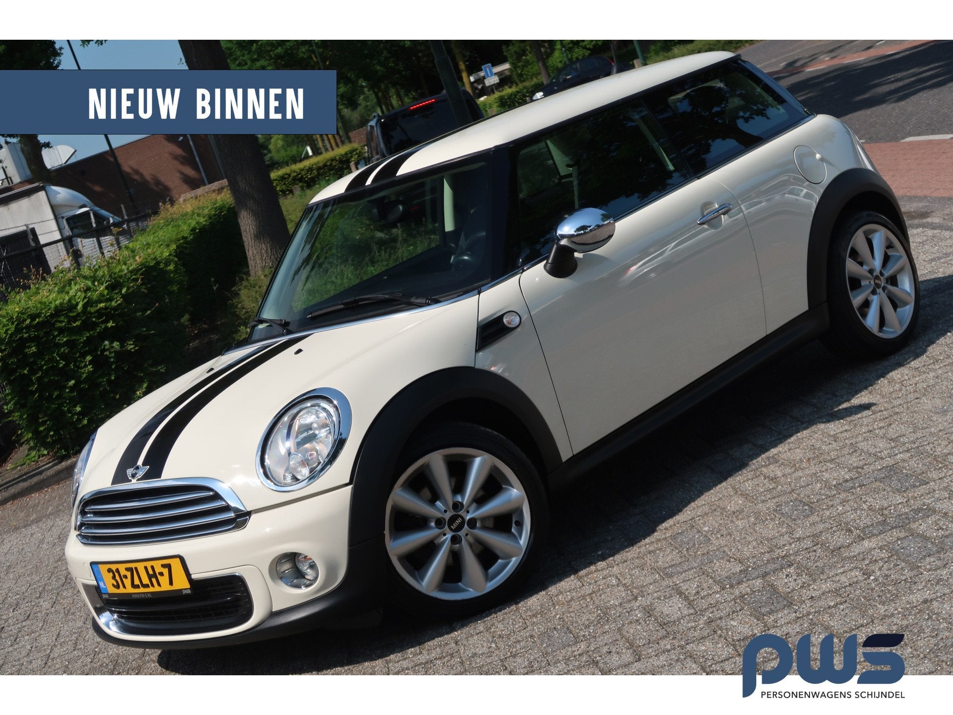 MINI 3-deurs 1.6 One Kite White Navi / Clima / Cruise / 119, Auto's, Mini, Voorwielaandrijving, Euro 5, Stof, Gebruikt