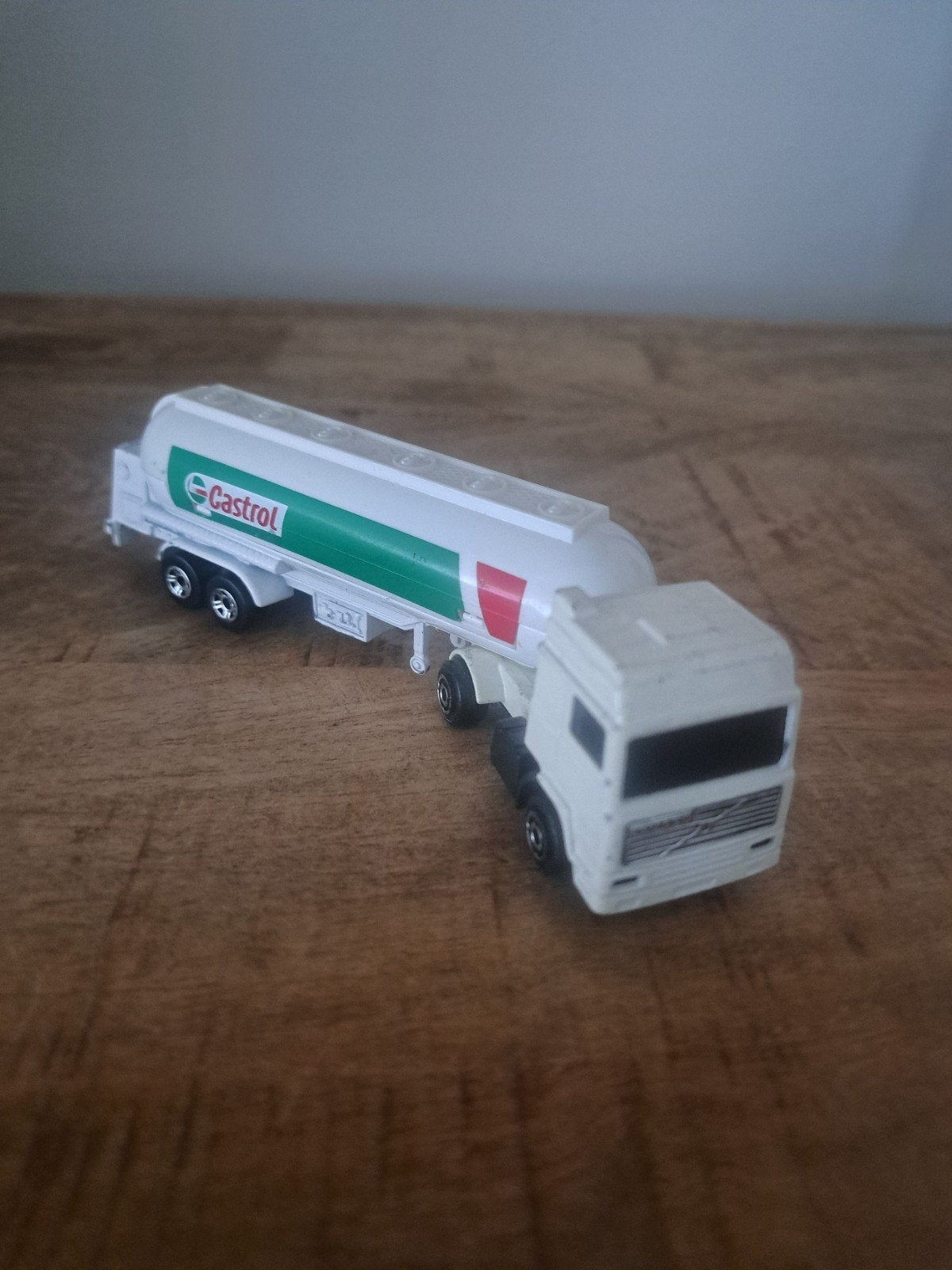 Majorette model volvo "castrol", Gebruikt, Frankrijk, Ophalen of Verzenden, N.b