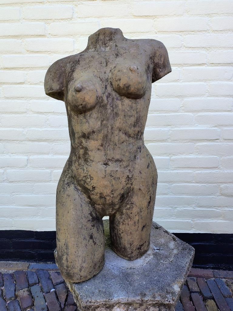 Tuinbeeld torso vrouw, Tuin en Terras, Tuinbeelden, Ophalen, Gebruikt, Beton, Mensenbeeld