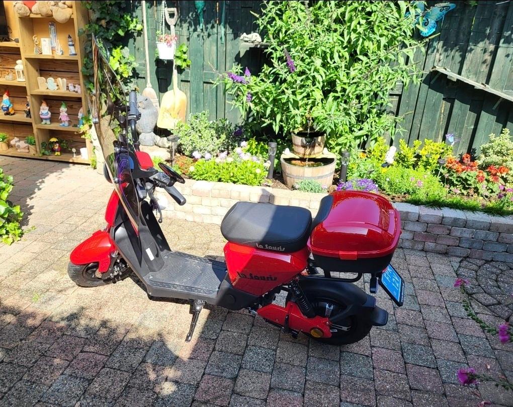 Elektrische scooter met blauw kenteken - Zo goed als nieuw, Ophalen of Verzenden