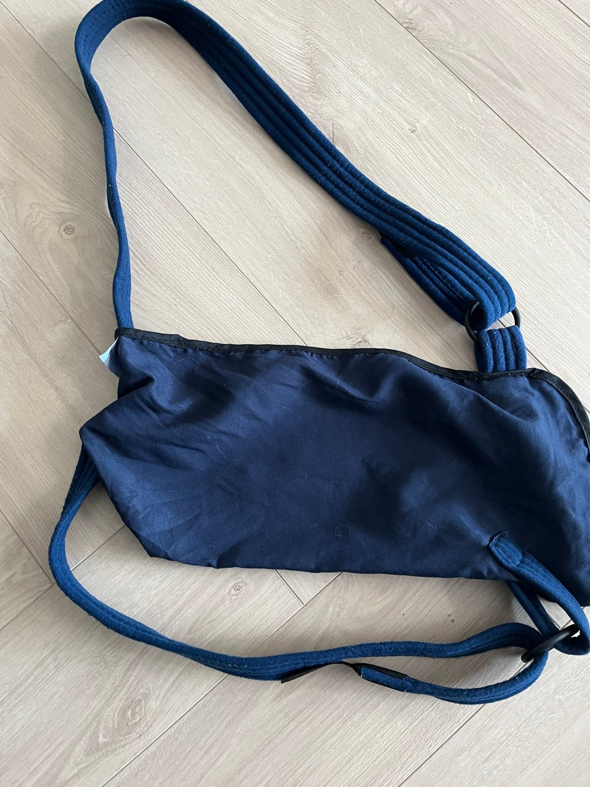 Actimove umerus sling - mitella maat L, Diversen, Verpleegmiddelen, Ophalen of Verzenden, Zo goed als nieuw