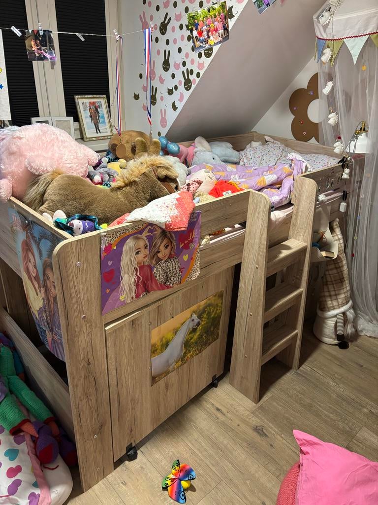 Hoogslaper 1 persoons met uittrekbaar bureau en kastje, Huis en Inrichting, Slaapkamer | Stapelbedden en Hoogslapers, Ophalen