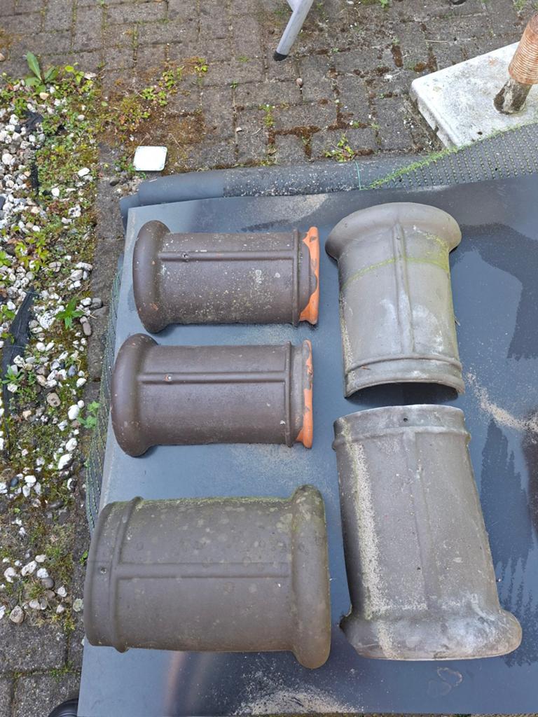 Diverse nokpannen., Ophalen, Steen of Klei, 15 m² of meer, Dakpannen