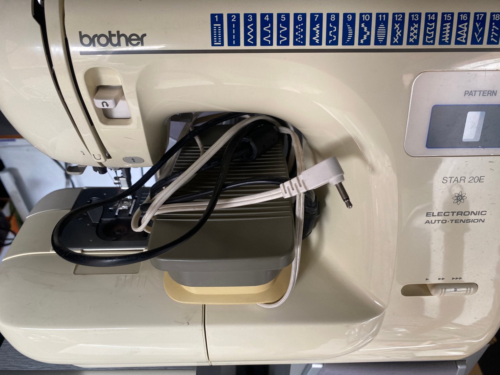 Brother Star 20E Naaimachine - Elektronisch, Ophalen of Verzenden, Gebruikt, Naaimachine, Brother